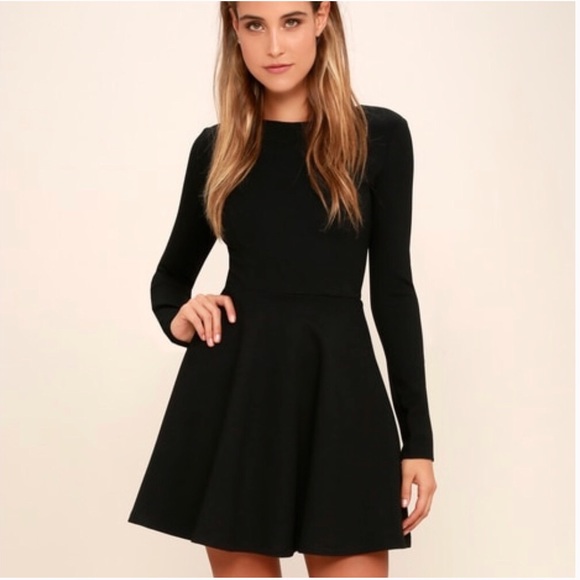 Lulus Dresses & Skirts - LULUS Black skater dress long sleeves LBD medium